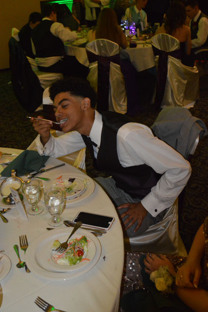 prom-025-edited