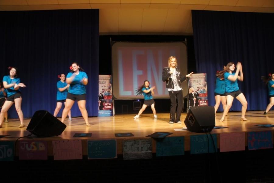 A+group+of+Warren+Woods+Tower+students+had+the+opportunity+to+dance+on+stage+with+Justo+to+his+song+%22Magdalena%22